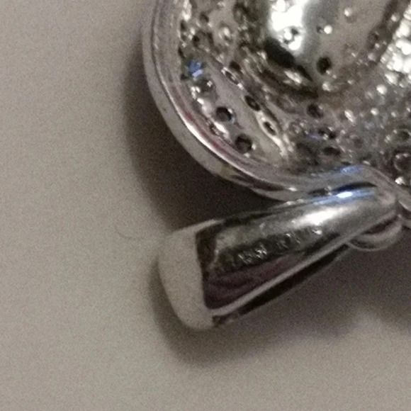 Diamond pendant - Picture 2 of 4